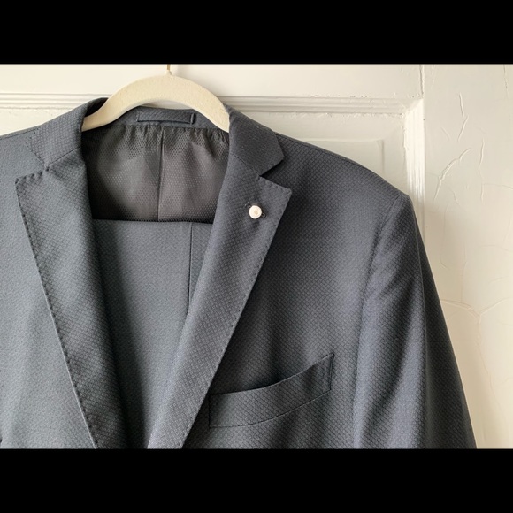 NWT Luigi Bianchi Mantova 2 piece Italian Suit - Picture 2 of 16